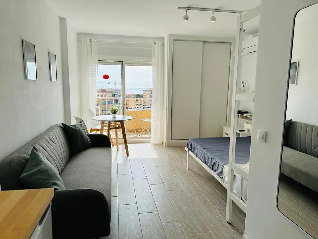 Apartmán Modern White Studio Benalmádena Španělsko